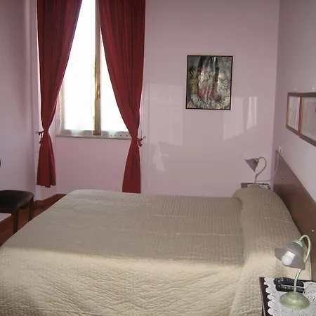 Laterano 3* Rome