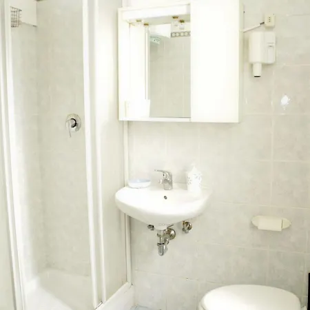 فندق مبيت وإفطار Laterano 3*